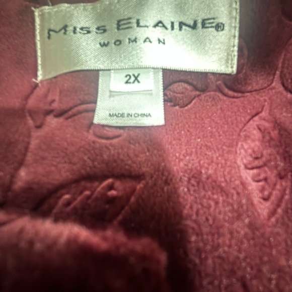 Miss Elaine 2X Wine Embossed Full Zip Caftan Luxe Lounge Gown Housecoat Robe - Picture 4 of 6